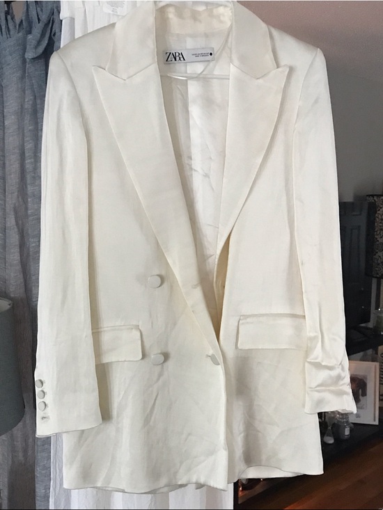 Zara Jackets & Blazers - ZARA Off-White Double-Breasted satin blazer